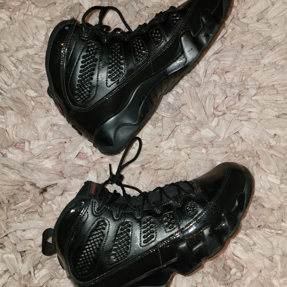 Air Jordan 9 - Picture 2 of 3